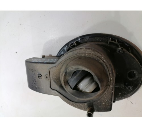 Лючок топливного бака