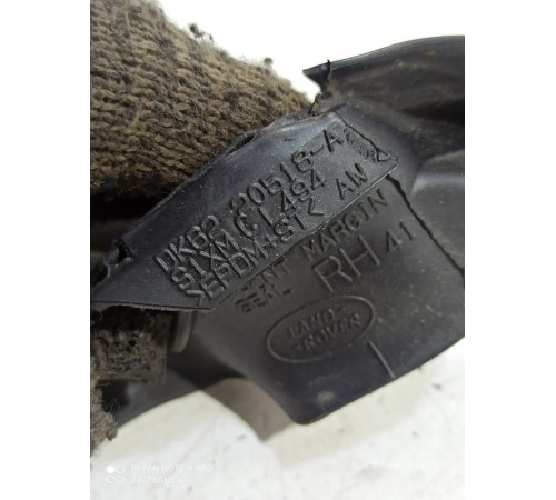 Уплотнитель двери(передний правый)