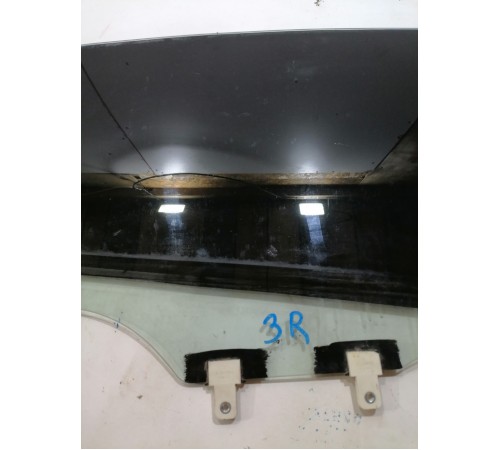 Стекло двери заднее правое