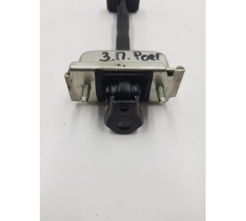 Ограничитель двери задний правый