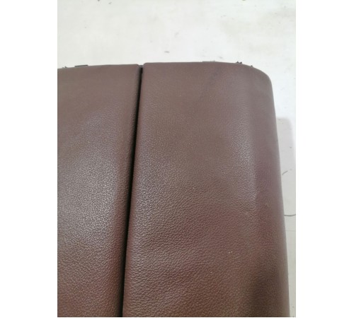 Подлокотник центральной консоли