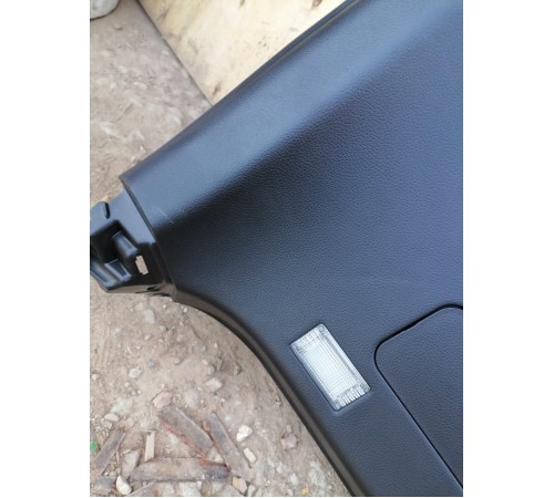 Обшивка багажника 