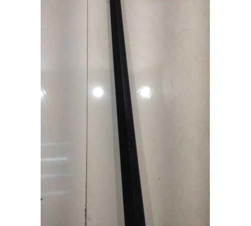 Уплотнитель стекла (передний, левый, внутренний)