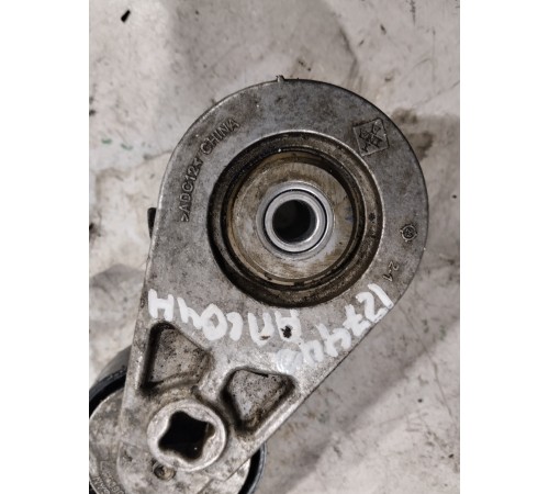 Ролик натяжителя