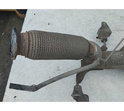 Сажевый фильтр (катализатор) с приемной трубой