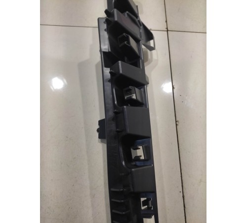 Кронштейн бампера (задний,правый)