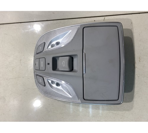 Плафон внутреннего освещения (передний)