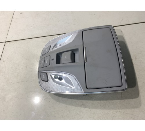 Плафон внутреннего освещения (передний)