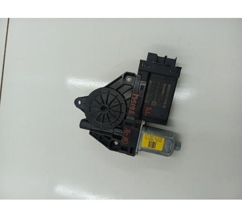 Моторчик стеклоподъемника задний левый