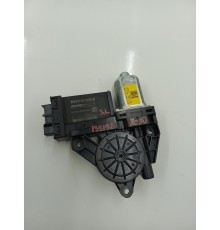 Моторчик стеклоподъемника задний левый