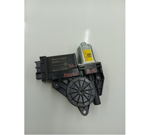 Моторчик стеклоподъемника задний левый