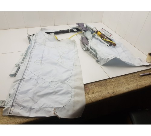 Подушка безопасности (шторка) правая