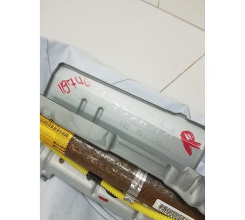 Подушка безопасности (шторка) правая