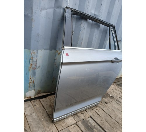 Дверь задняя левая