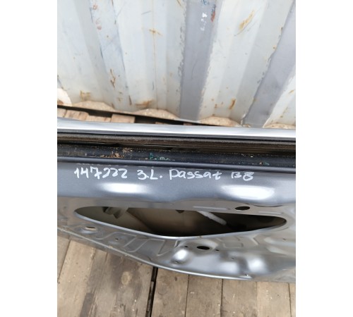 Дверь задняя левая