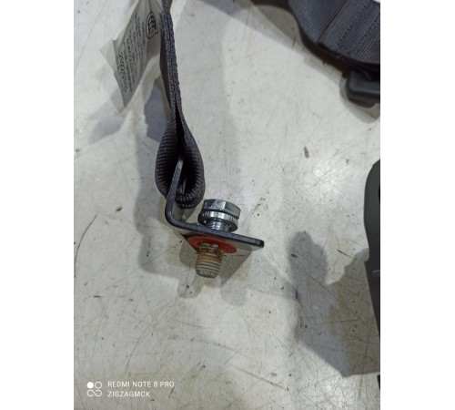 Ремень безопасности (задний левый)