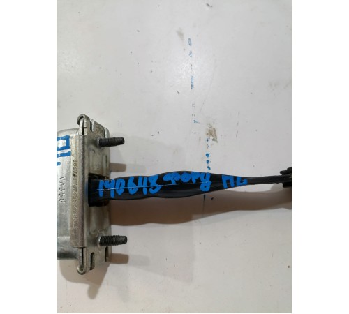 Ограничитель двери передний левый