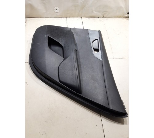 Обшивка двери (задняя правая)