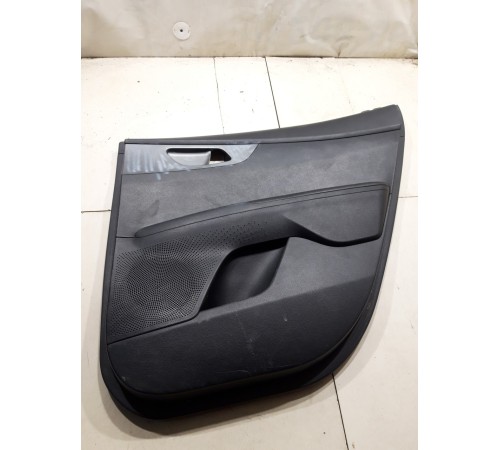 Обшивка двери (задняя правая)