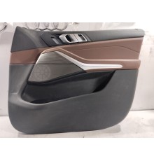 Обшивка двери передняя правая