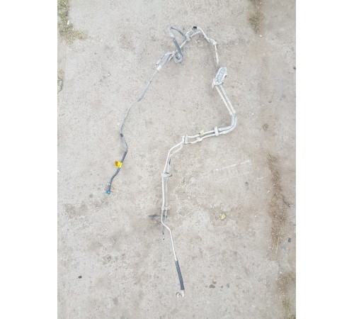 Топливная магистраль с датчиком давления