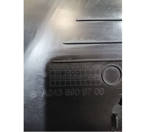 Обшивка центральной стойки левая нижняя