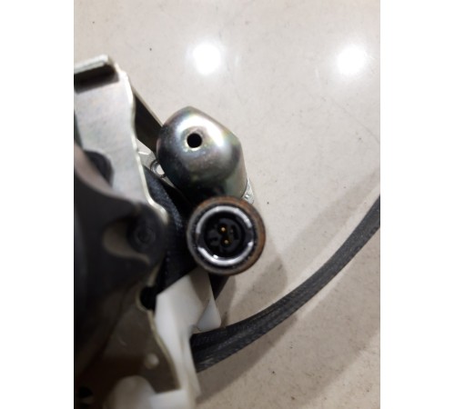 Ремень безопасности (передний правый)