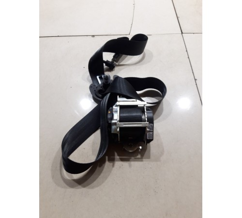 Ремень безопасности (передний правый)