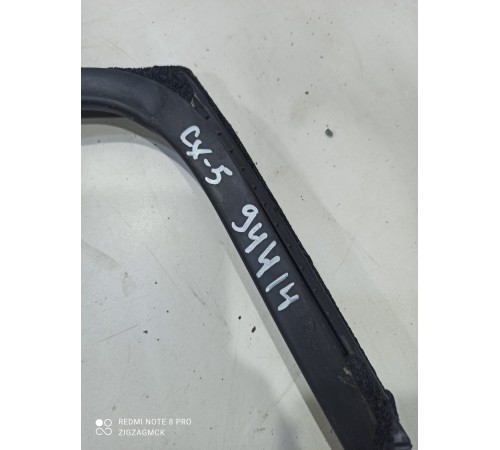 Уплотнитель стекла (задний правый внутренний)