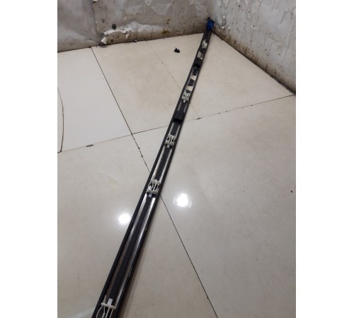 Молдинг крыши (правый)