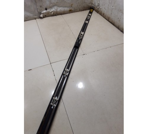 Молдинг крыши (правый)