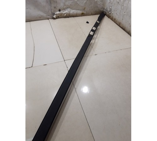 Молдинг крыши (правый)