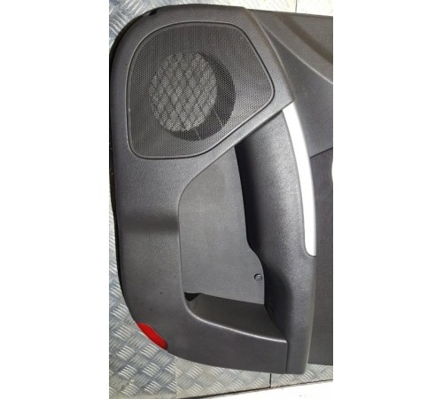 Обшивка боковой двери перед. лев.