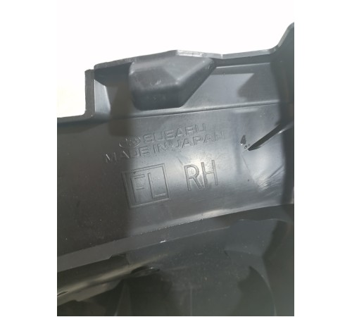 Обшивка крышки багажника (правая)