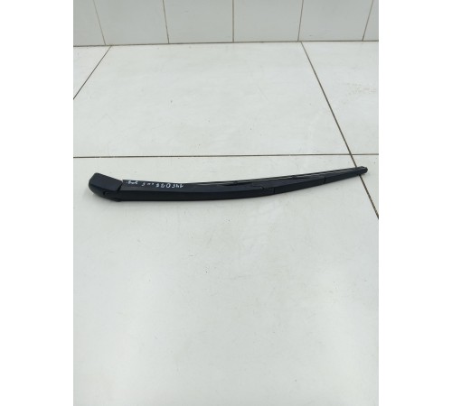 Поводок стеклоочистителя задний