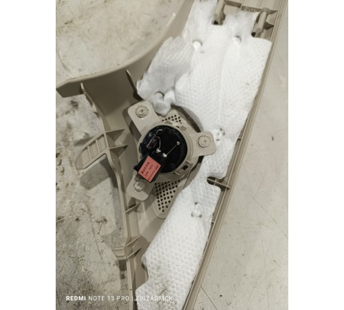 Обшивка стойки лобового стекла правая