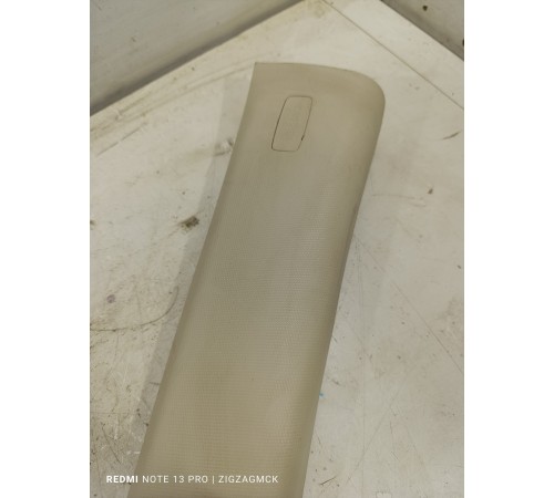 Обшивка стойки лобового стекла правая