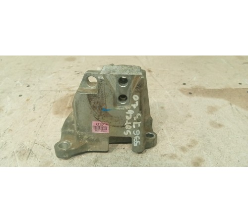 Опора двигателя левая