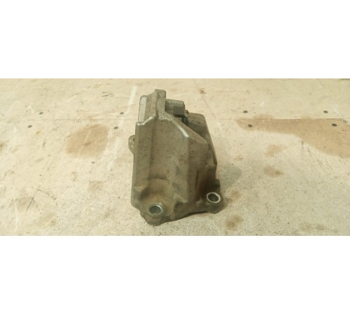 Опора двигателя левая