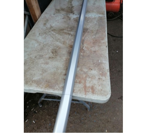 Рейлинг крыши правый