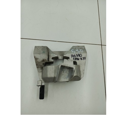 Опора двигателя правая