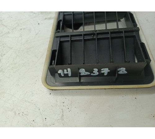 Решетка вентиляционная задняя 