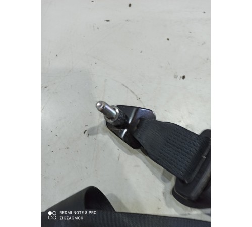 Ремень безопасности (передний правый)