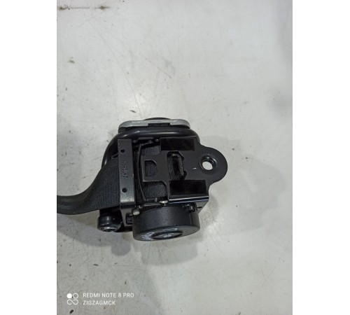 Ремень безопасности (передний правый)