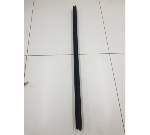 Уплотнитель стекла передний левый внутренний