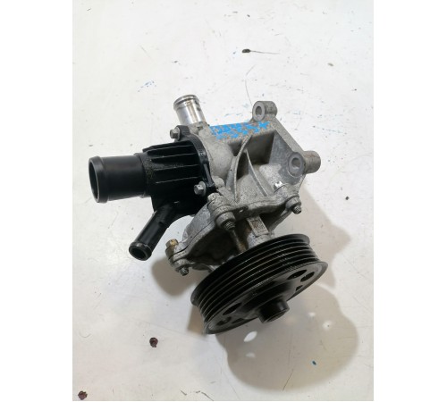 Помпа охлаждения двигателя