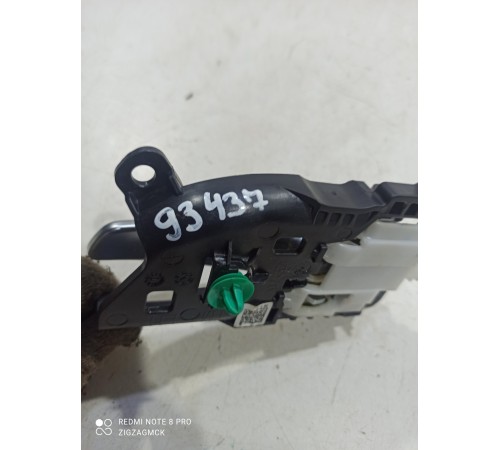 Ручка двери (задняя левая внутренняя)