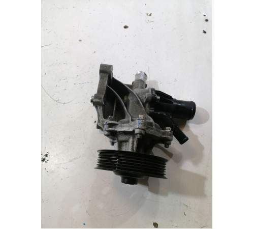 Помпа охлаждения двигателя