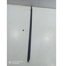 Уплотнитель стекла (задний правый)