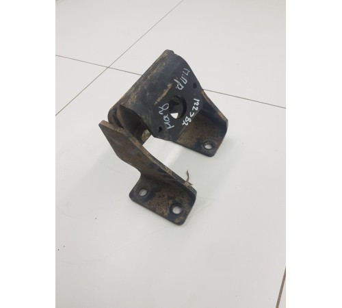 Кронштейн рамы передний правый